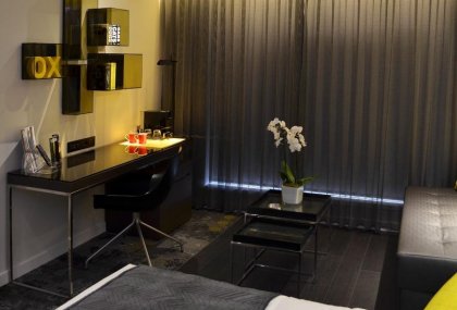 Park Plaza Otel ( Londra )